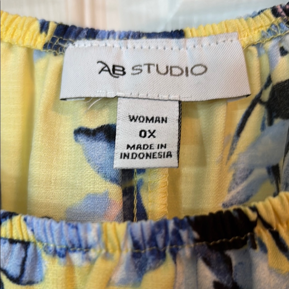 AB Studio Yellow and Blue Ruffled Flutter Sleeve Blouse - Picture 2 of 6